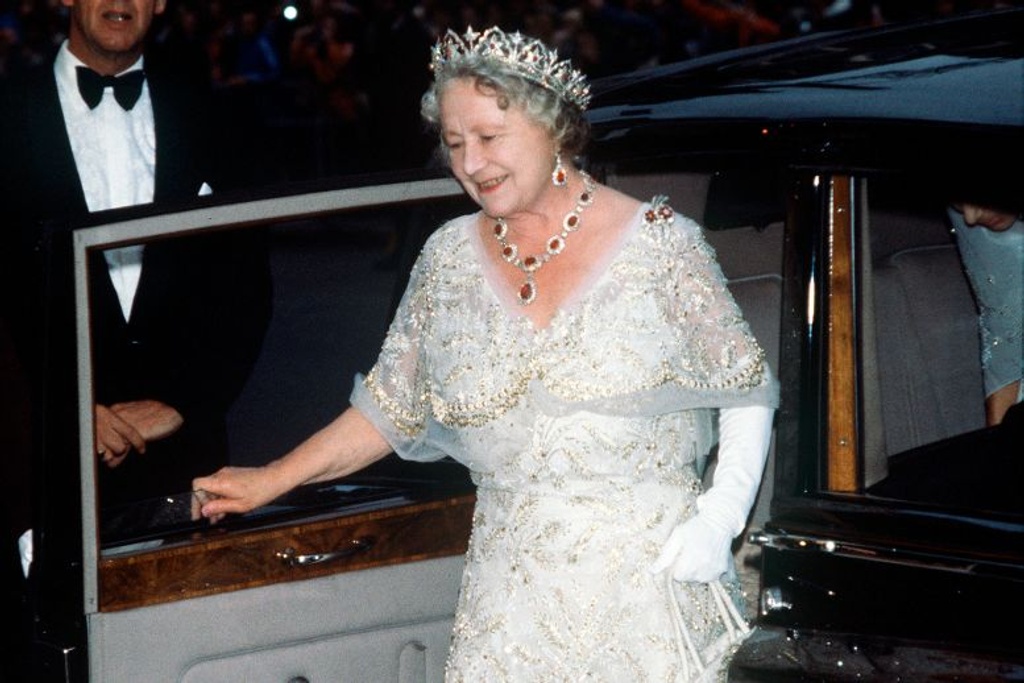 most expensive royal tiara