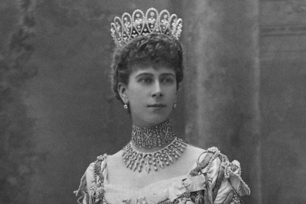 queen mary royal tiara