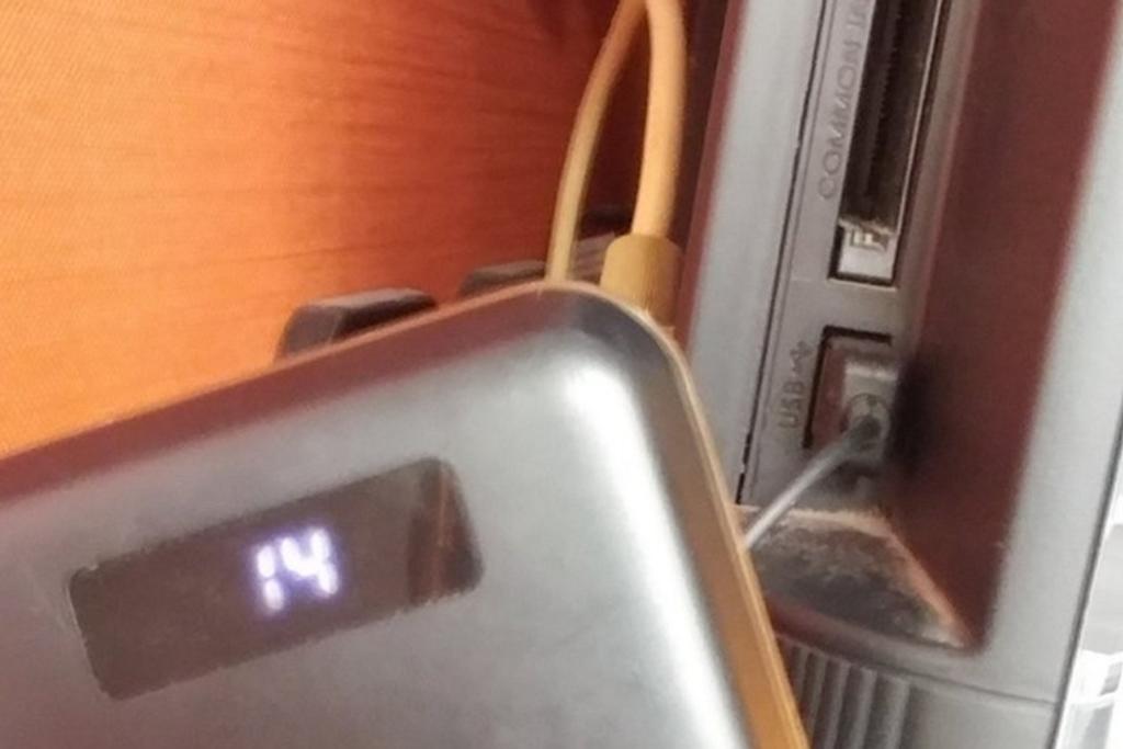 hotel hacks charger port