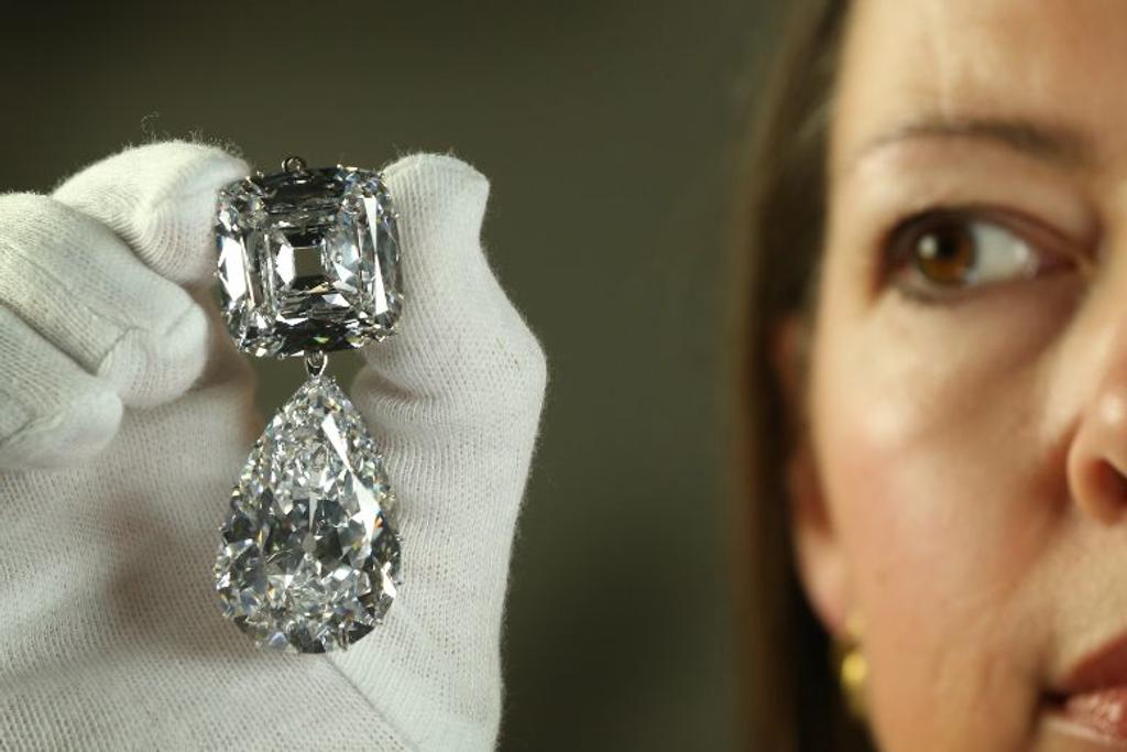 Expensive Royal Diamond Jewelry 