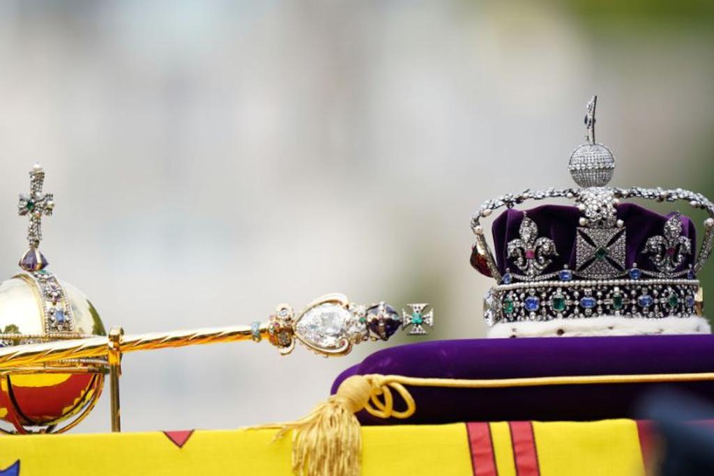 royal funeral orb sceptre