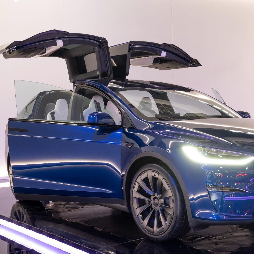 Tesla motors luxury electric