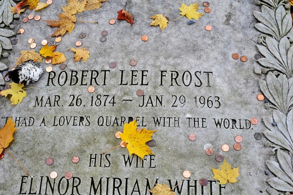 Celebrity Gravestones Funny Robert Frost